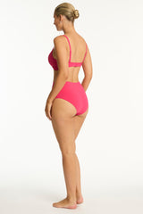 Essentials Edit Cross Front Moulded Cup Bra / Sea Level Eco essentials roseberry