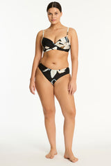 La Luna Cross Front Moulded Cup Bra / Sea Level La luna