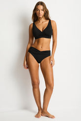 Essentials Edit Cross Front Tie Back Bra / Sea Level Eco essentials black