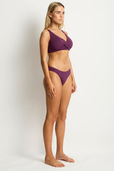 Essentials Edit Cross Front Multifit Bra / Sea Level Eco essentials claret