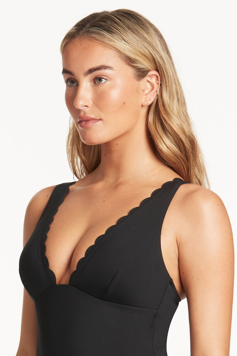 Scallop Longline Tri One Piece / Sea Level Scallop