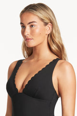 Scallop Longline Tri One Piece / Sea Level Scallop