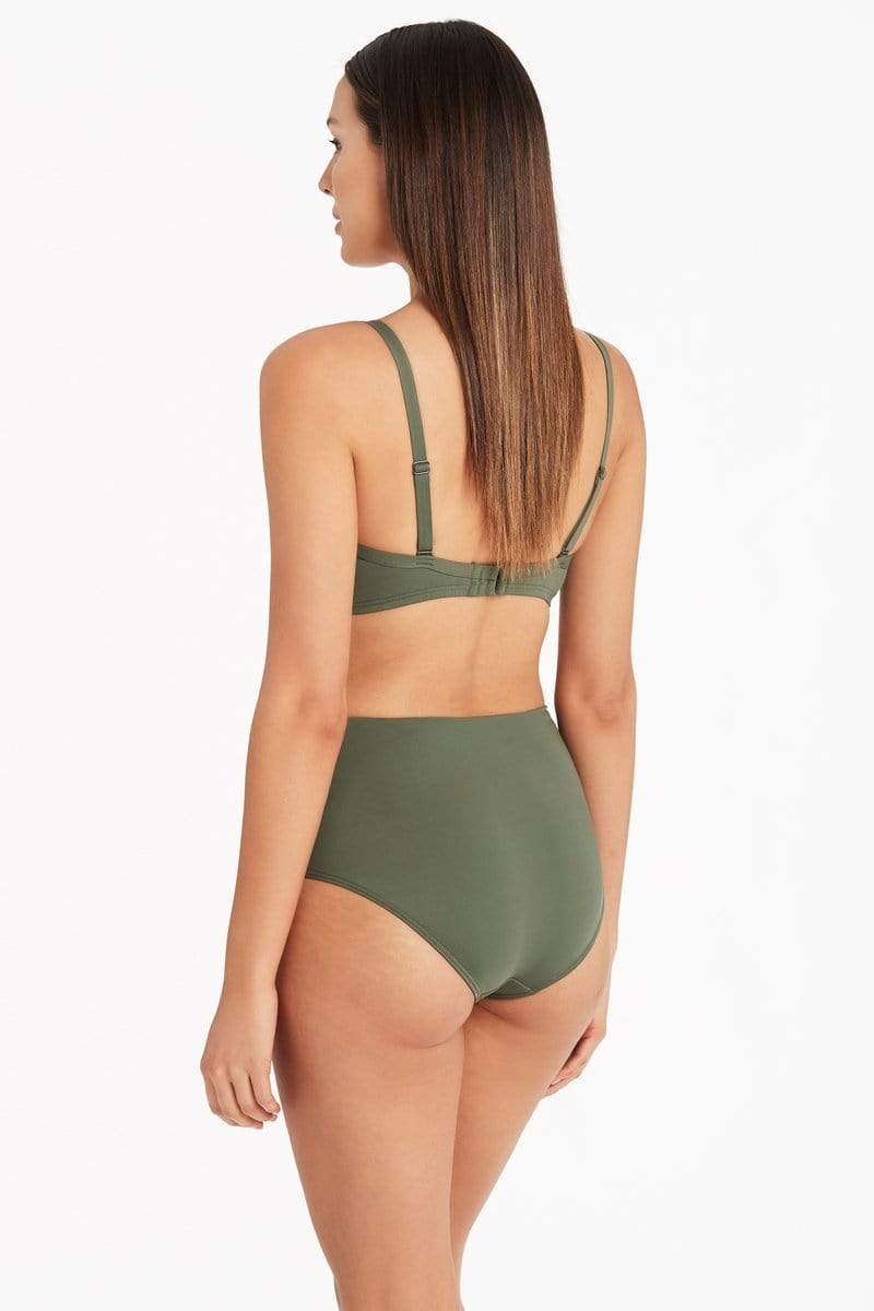 Eco Essentials Cross Front Moulded Cup Bra / Sea Level Eco essentials khaki
