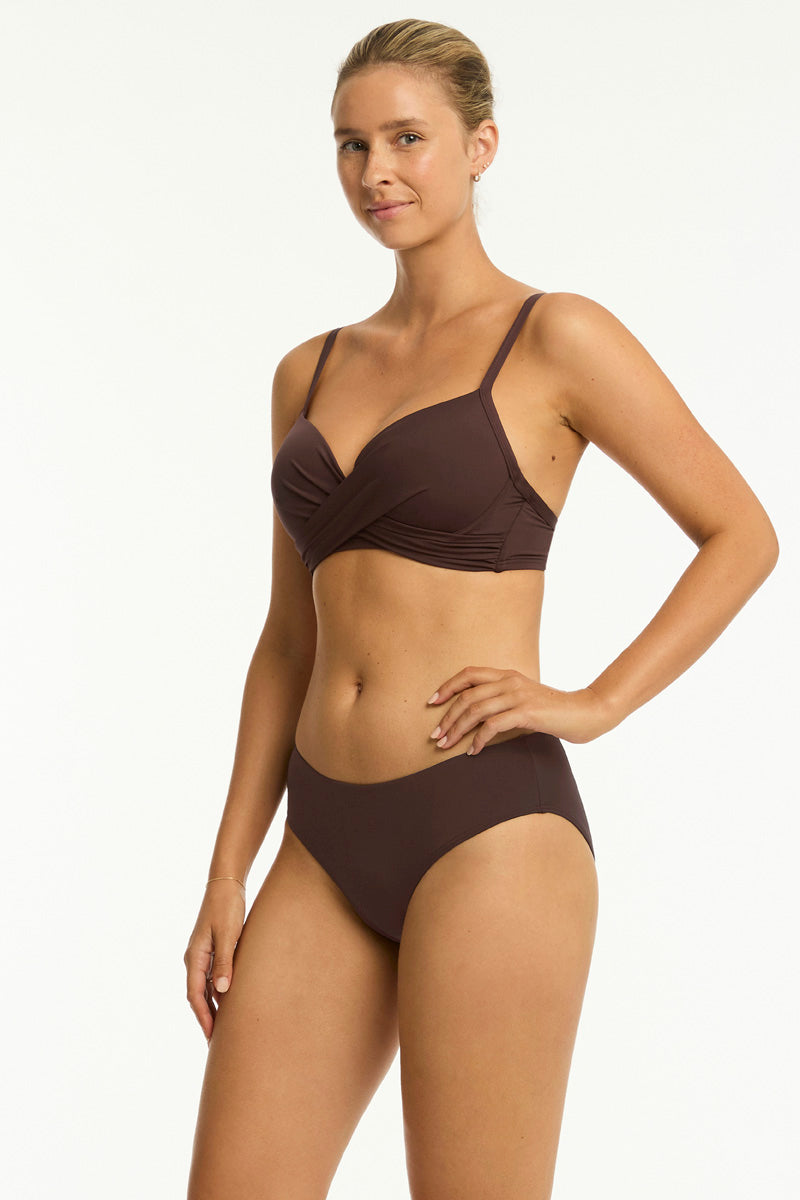 Essentials Edit Mid Bikini Pant / Sea Level Eco essentials cocoa