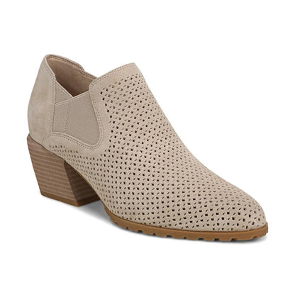 Lucid Beige Suede,5,MEDIUM