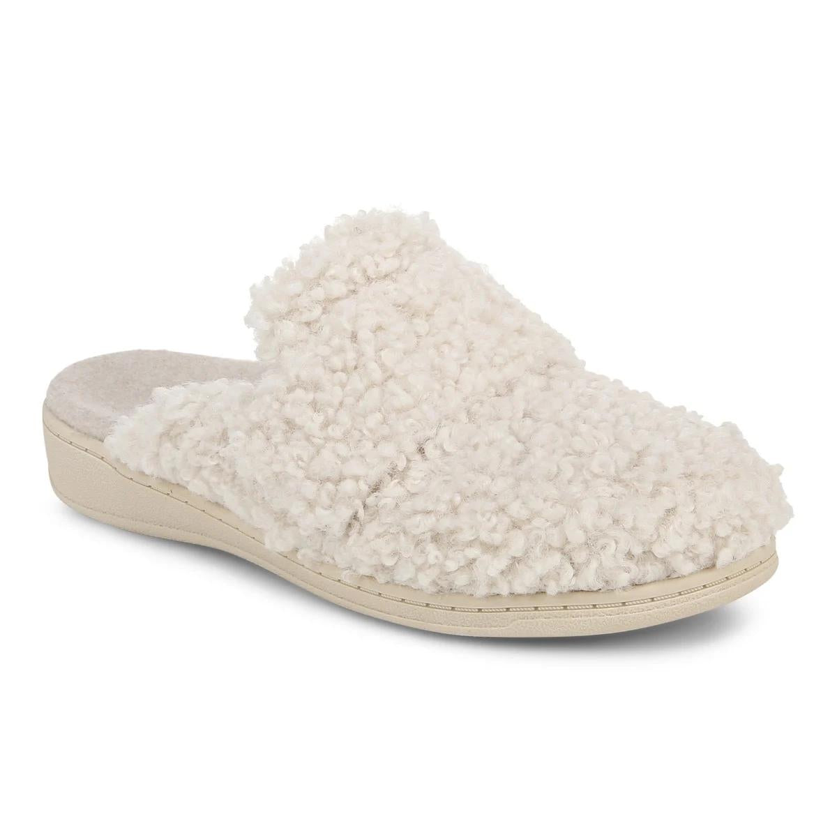 Cream Shearling,5,MEDIUM