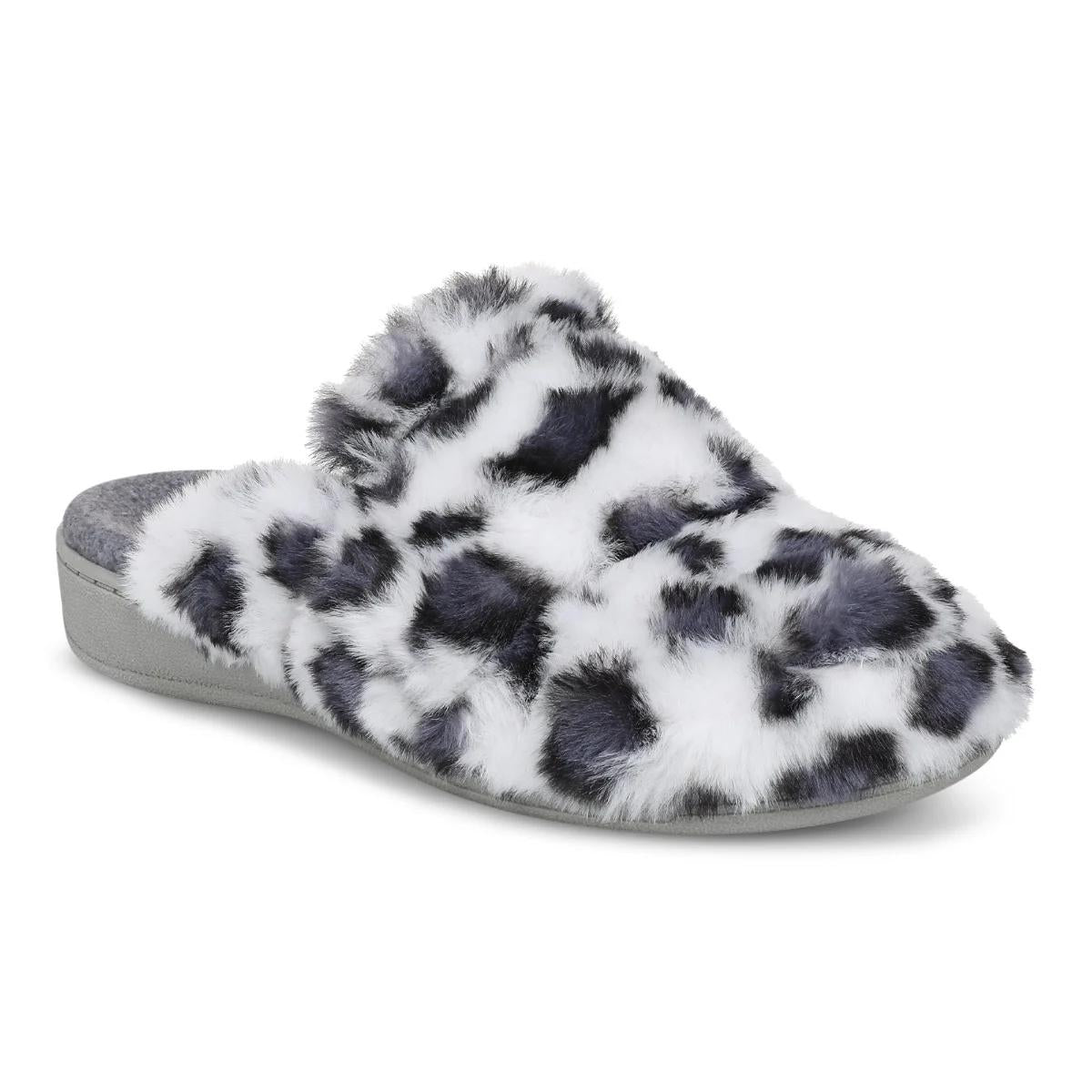 White Leopard Print Fur,5,MEDIUM