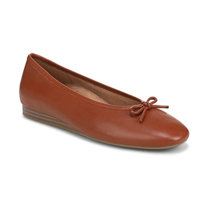 Equestrian Tan Leather,5,MEDIUM