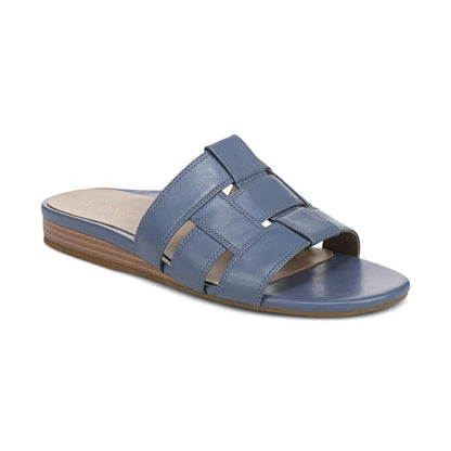 Pacific Blue Leather,5,MEDIUM