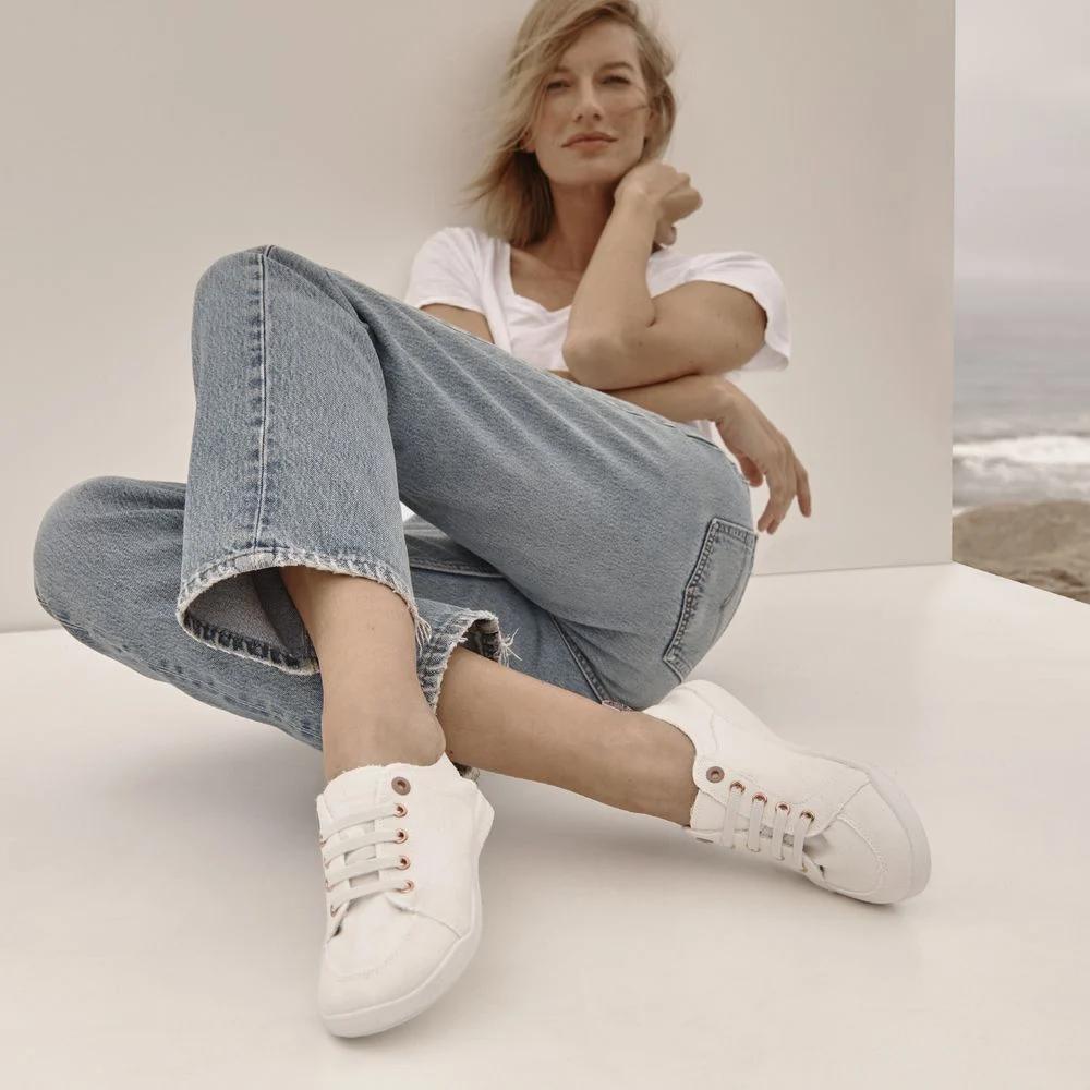 Vionic Shoes Beach Pismo Casual Sneaker:  Canvas