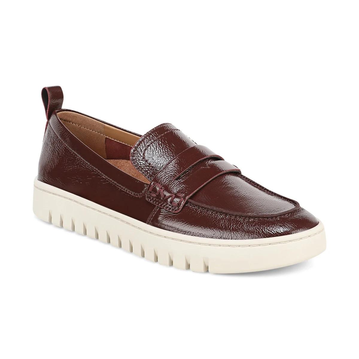 Mulled Wine Patent Leather,5,MEDIUM