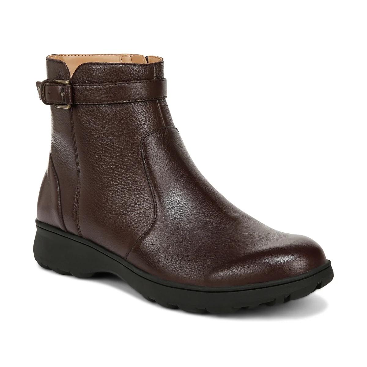 Black Leather,5,MEDIUM